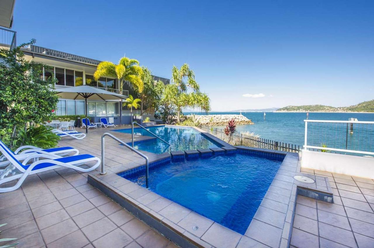 Nelly Bay Tropical Retreat - 1406ヴィラ エクステリア 写真
