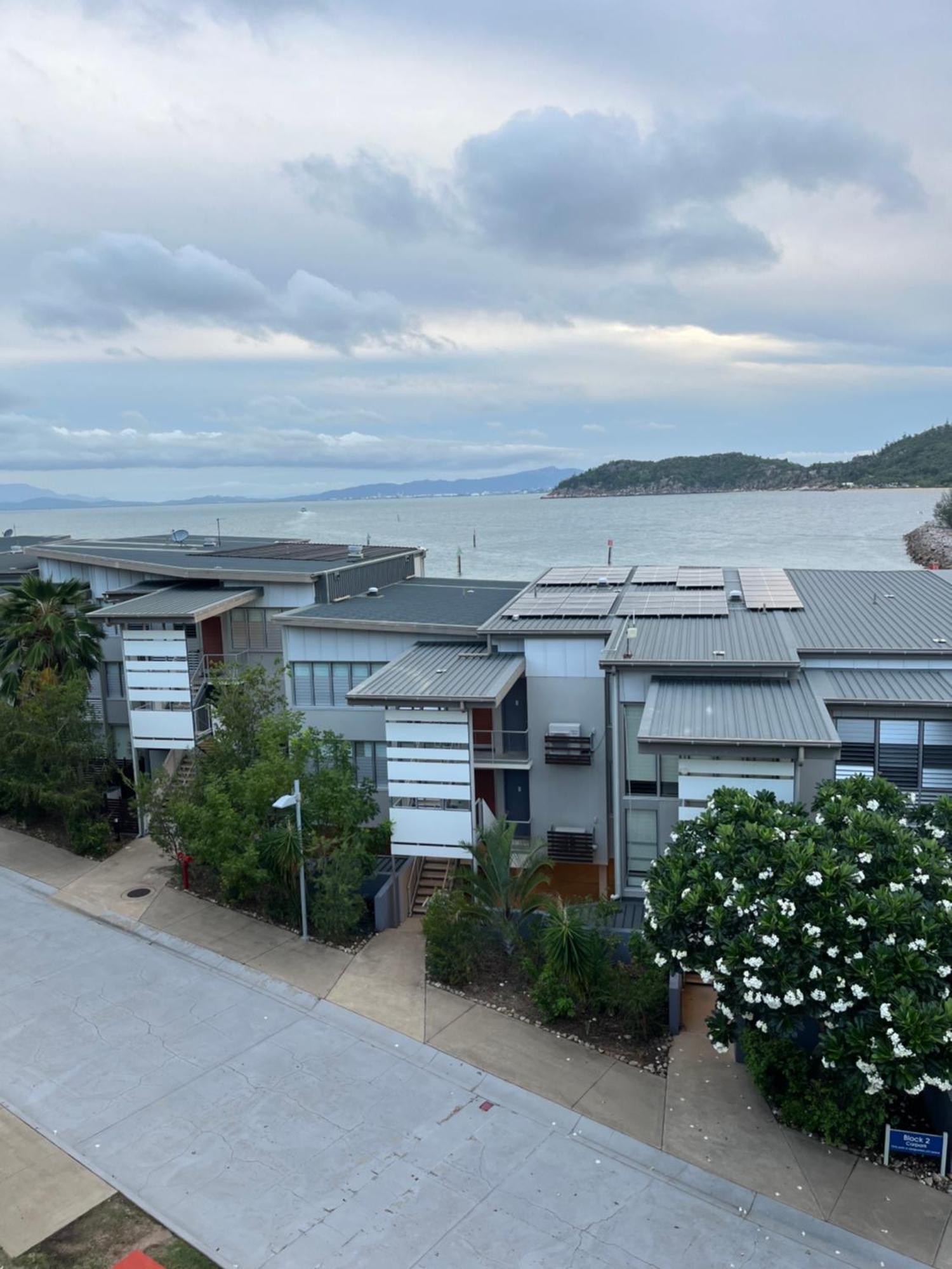Nelly Bay Tropical Retreat - 1406ヴィラ エクステリア 写真