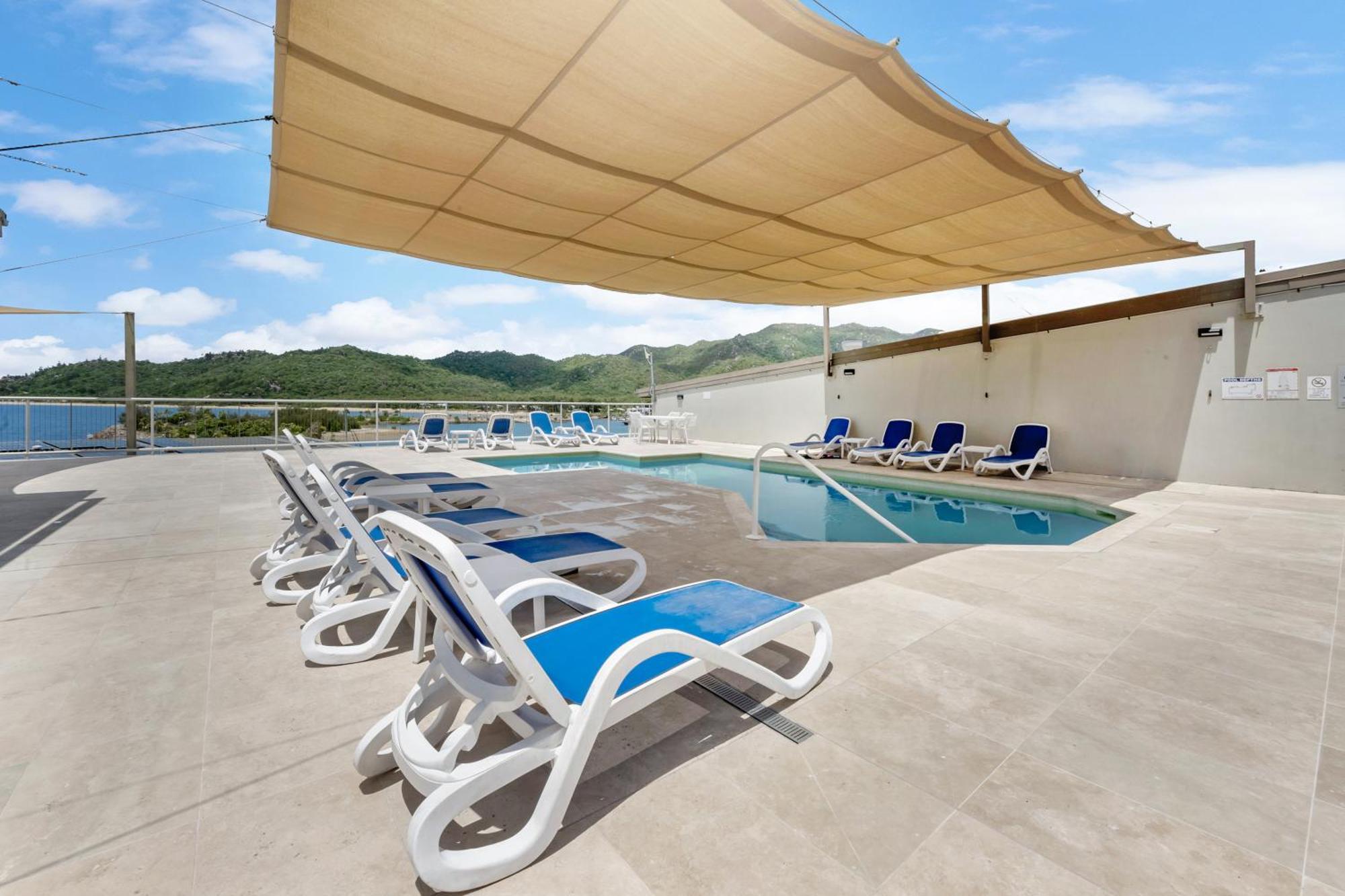 Nelly Bay Tropical Retreat - 1406ヴィラ エクステリア 写真