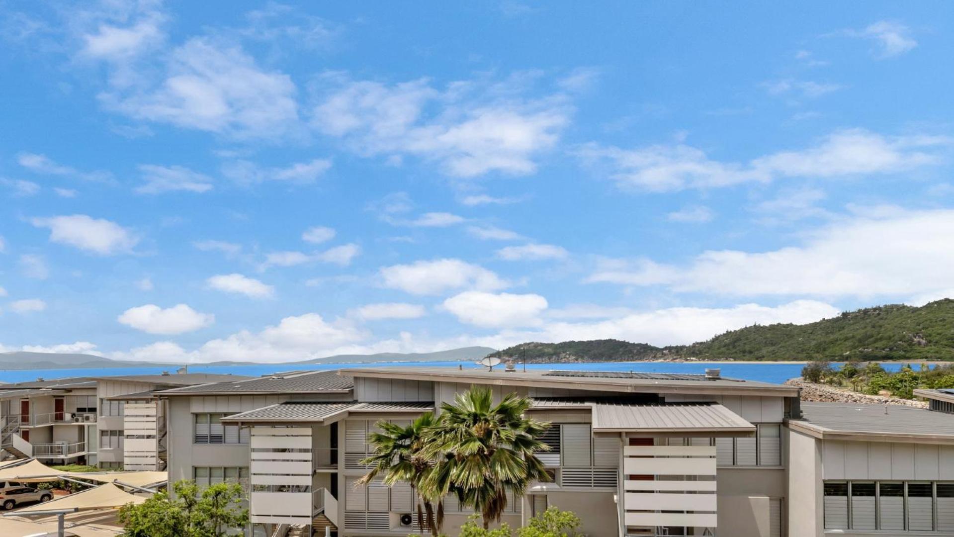 Nelly Bay Tropical Retreat - 1406ヴィラ エクステリア 写真